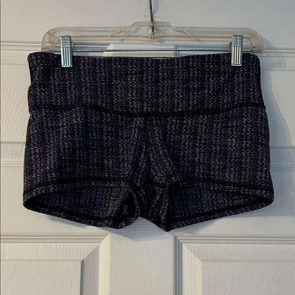 lululemon athletica Pants - On - hold athletica Women's Athletic Shorts in Black and Purple